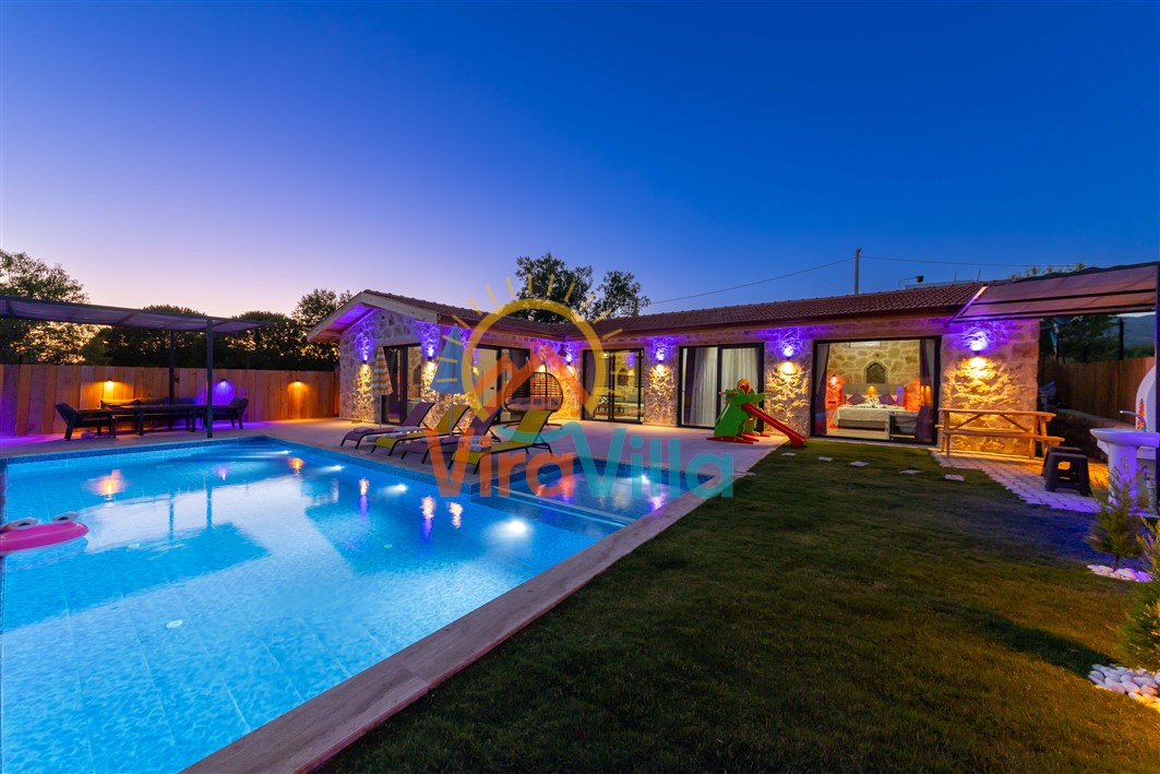 Çocuklu Aileler İçin Villa Tatili | Aileye Uygun Villa Kiralama Fırsatları