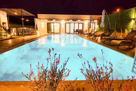 Isıtmalı Havuzlu Kiralık Villalar | Isıtmalı Havuzlu Villa Fiyatları